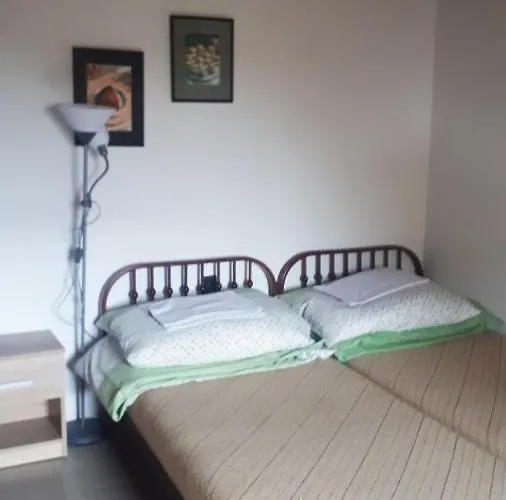 Edelmann Panzio * بالاتوناكالي