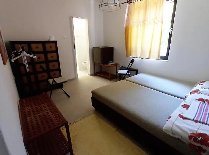 Edelmann Panzio * Balatonakali