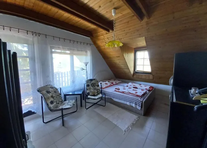 Edelmann Panzio * بالاتوناكالي